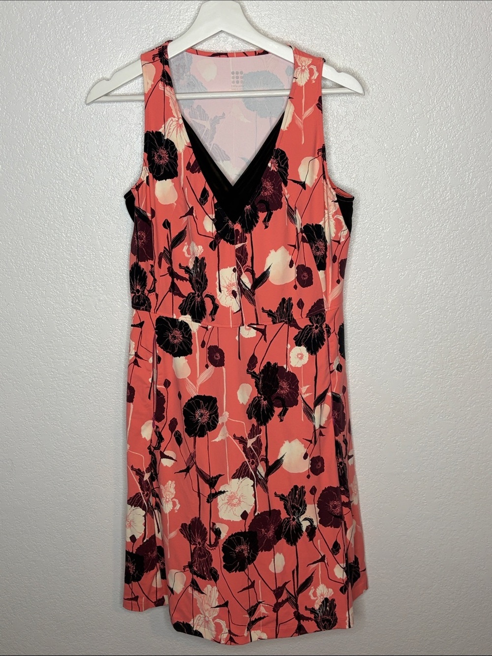 Title Nine Coral Dark Floral Poppy Iris Diamalete Activewear Dress Size Medium
